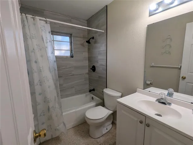 $1,995 | 85 Horton Circle, Sarasota, FL 34232