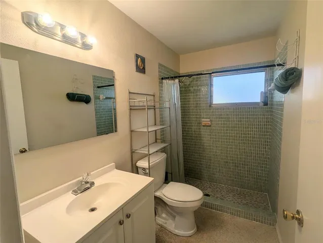 $1,995 | 85 Horton Circle, Sarasota, FL 34232