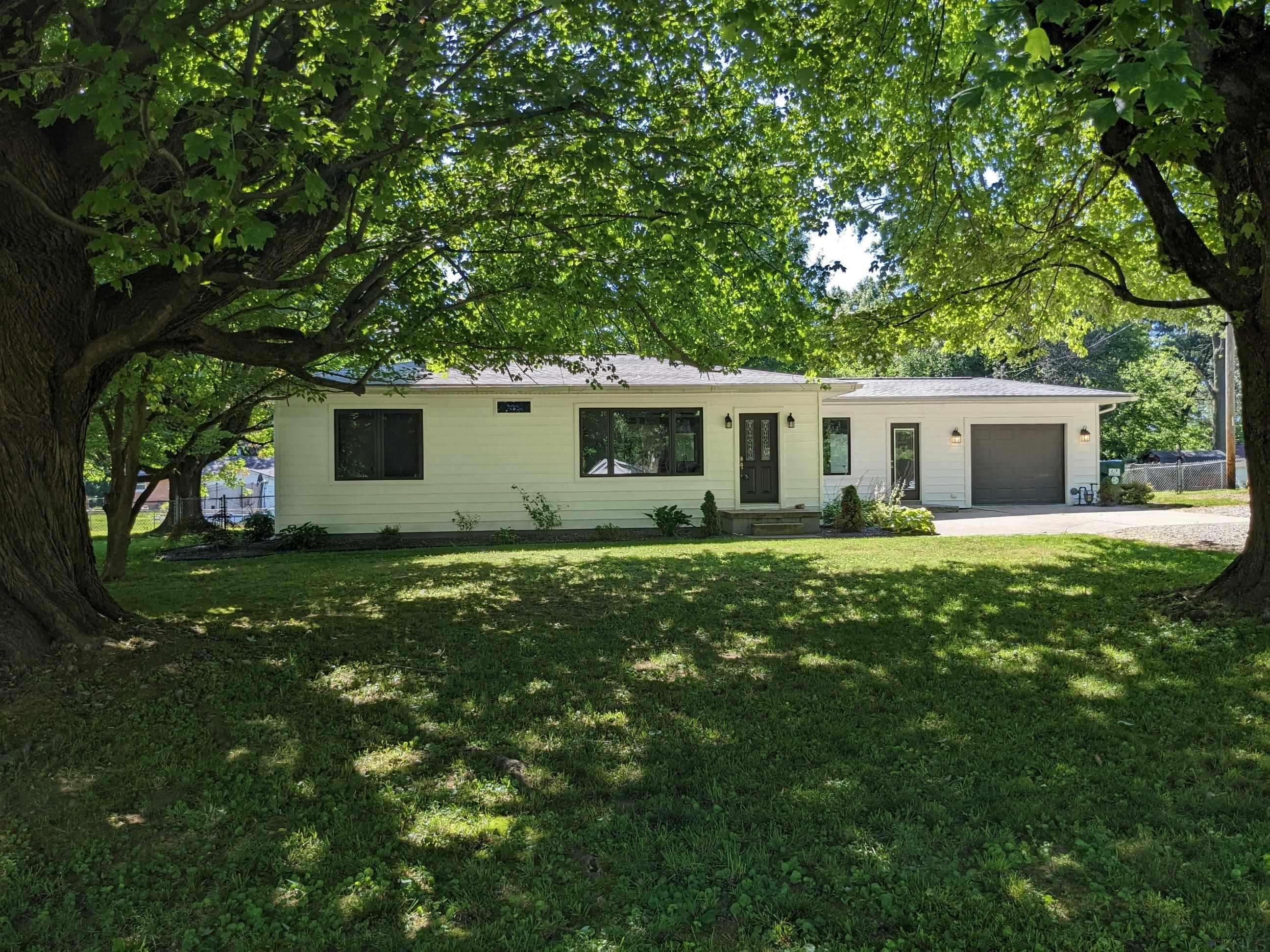 6155 Grand River Road Newburgh, IN 47630 - Photo 2 of 35 Gallery Image 2