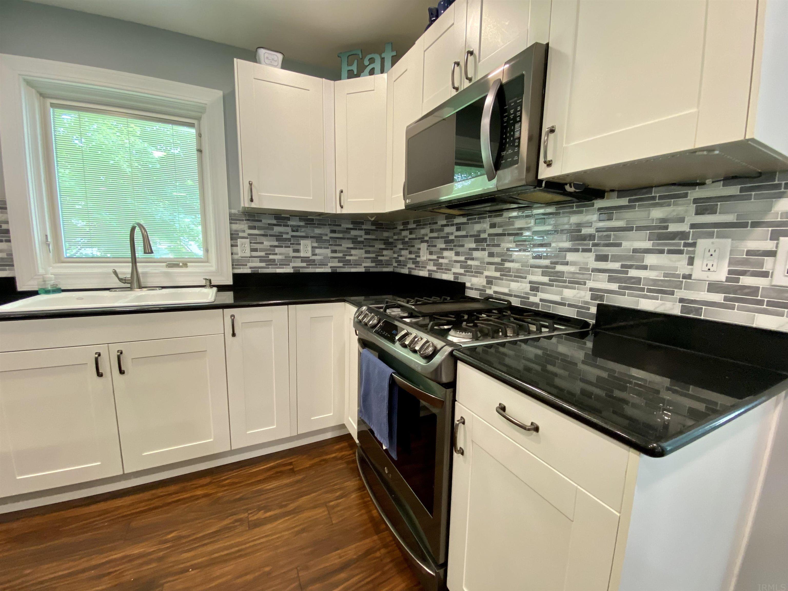 6155 Grand River Road Newburgh, IN 47630 - Photo 6 of 35 Gallery Image 6