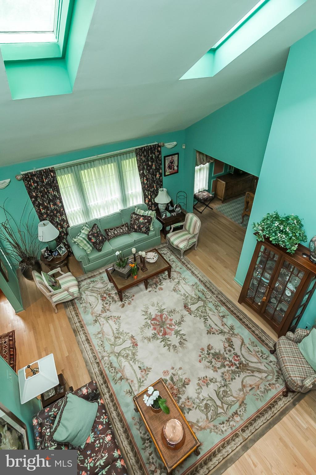 47 Raisin Tree Circle Pikesville, MD 21208 - Photo 18 of 30 Living Room