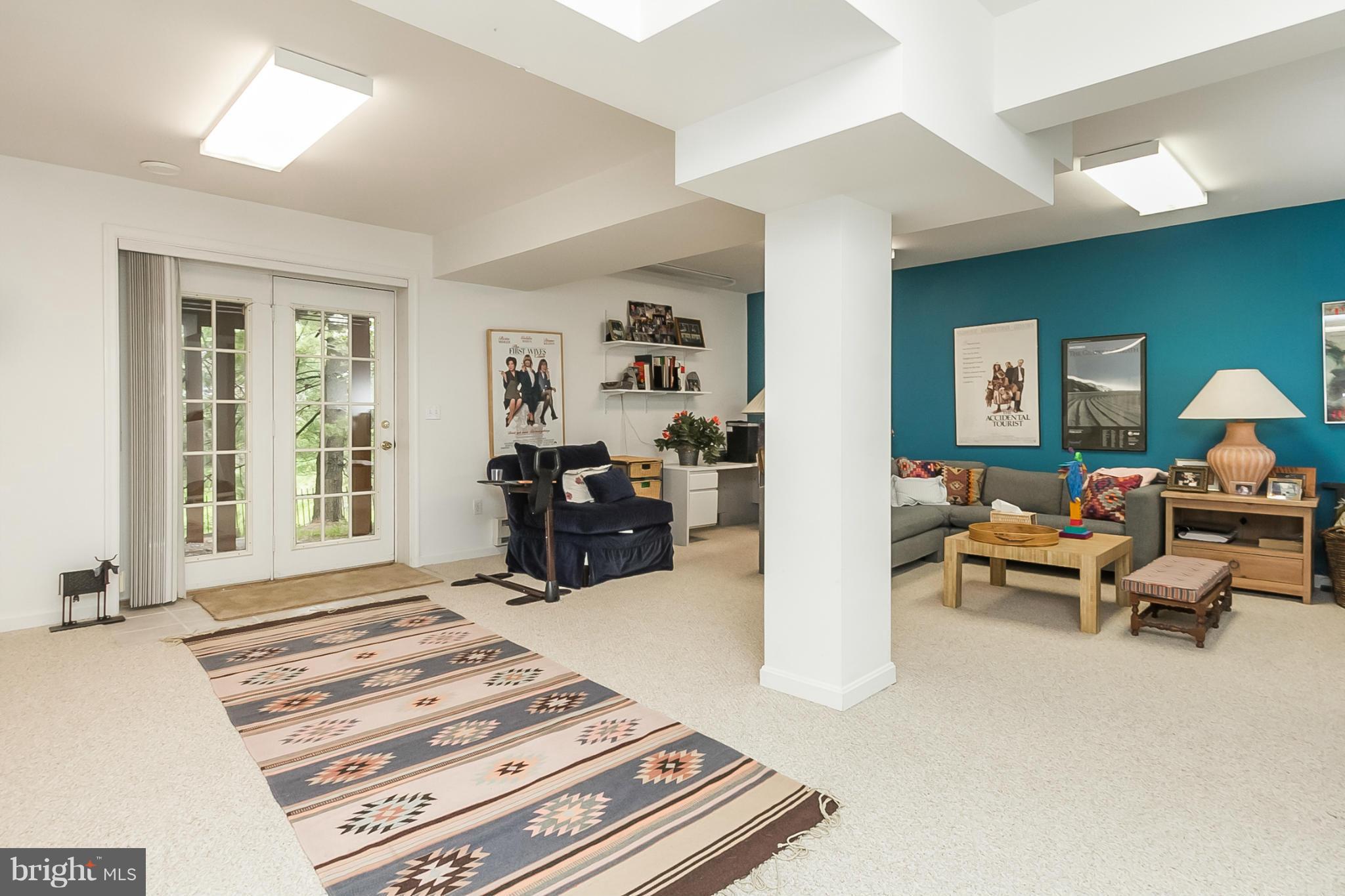 47 Raisin Tree Circle Pikesville, MD 21208 - Photo 22 of 30 Family Room