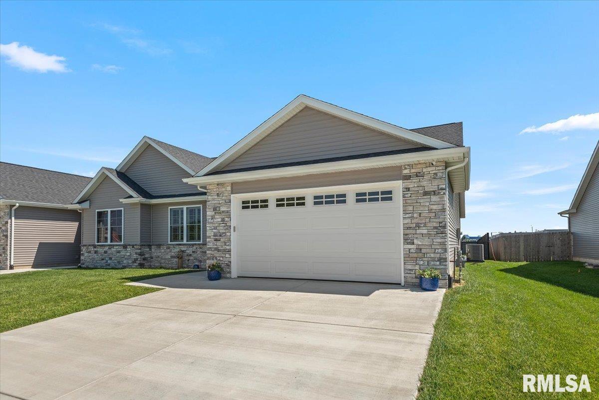 3702 Westgate Drive Springfield, IL 62711 - Photo 3 of 43