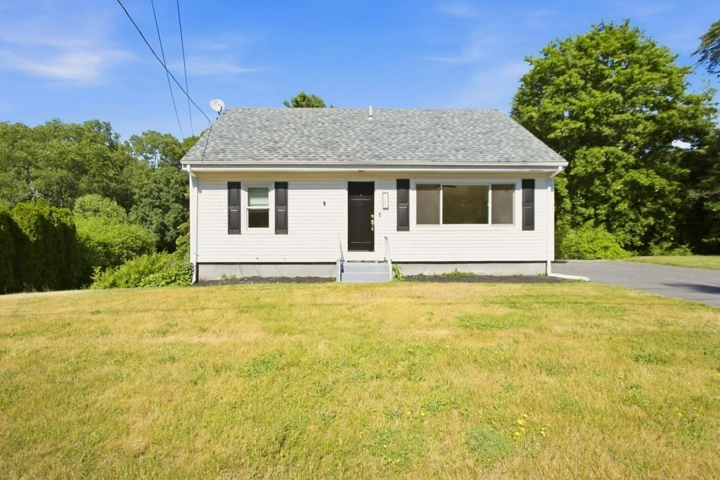 125 Davis Road Westport, MA 02790 - Photo 2 of 41