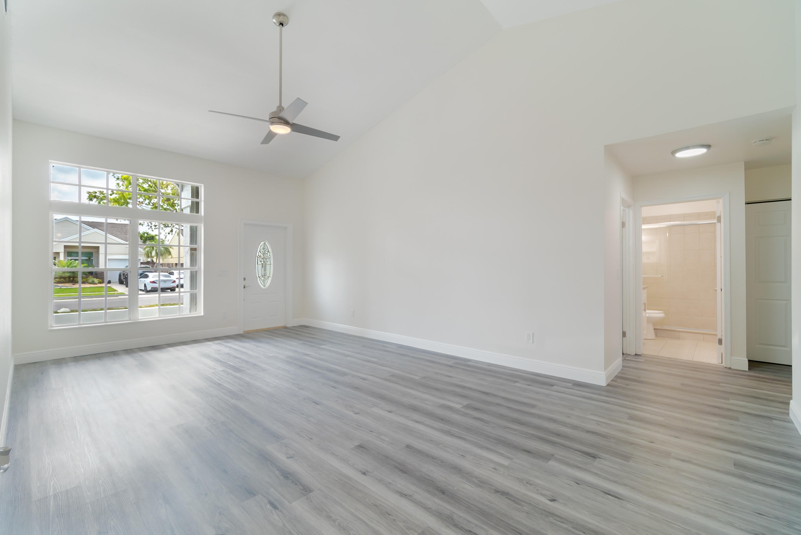 23040 Floralwood Lane Boca Raton, FL 33433 - Photo 8 of 31 Living Area