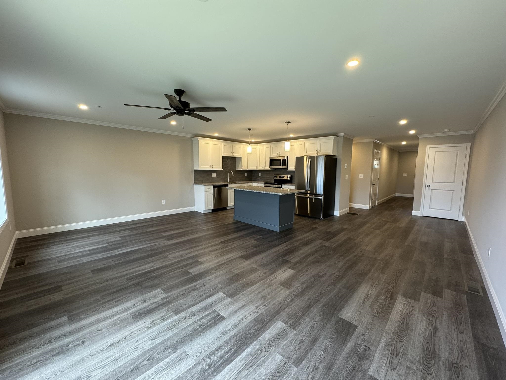 108 Mammoth Road, Unit B Hooksett, NH 03106 - Photo 4 of 25