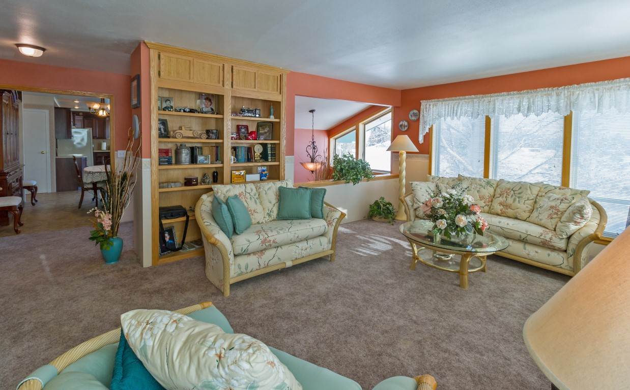 4784 Whittier Road Clayton, WA 99110 - Photo 5 of 20
