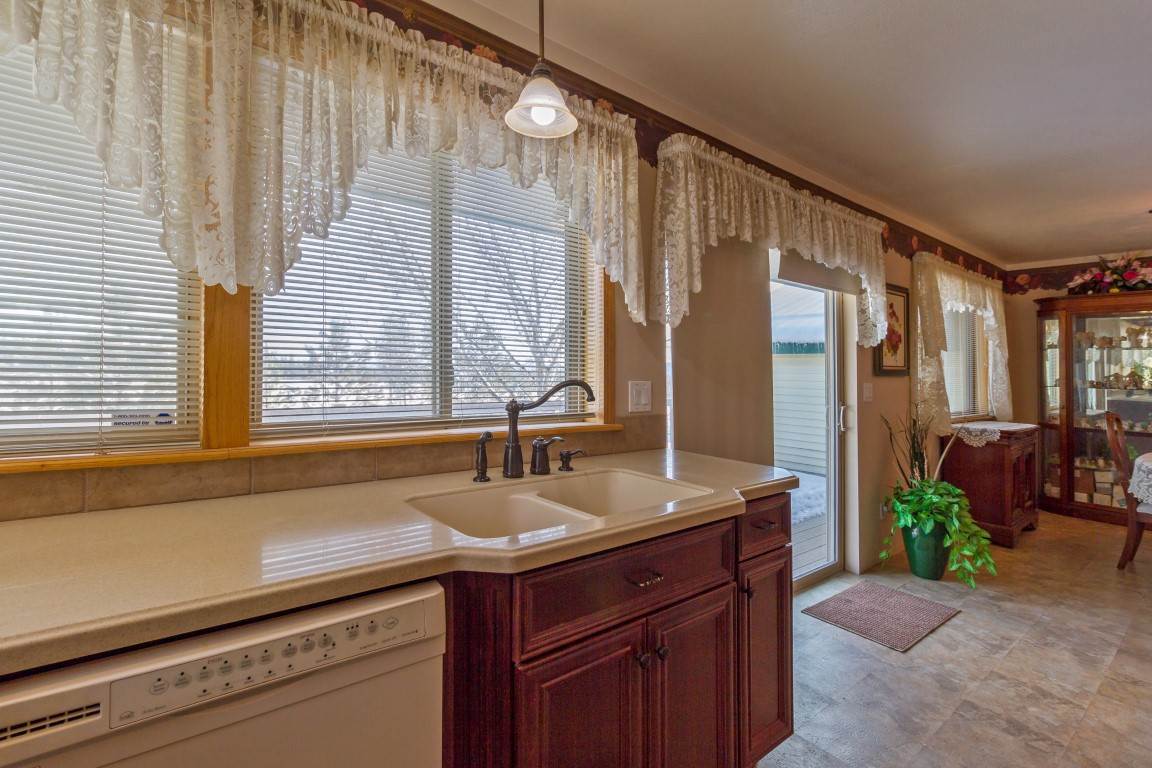 4784 Whittier Road Clayton, WA 99110 - Photo 8 of 20