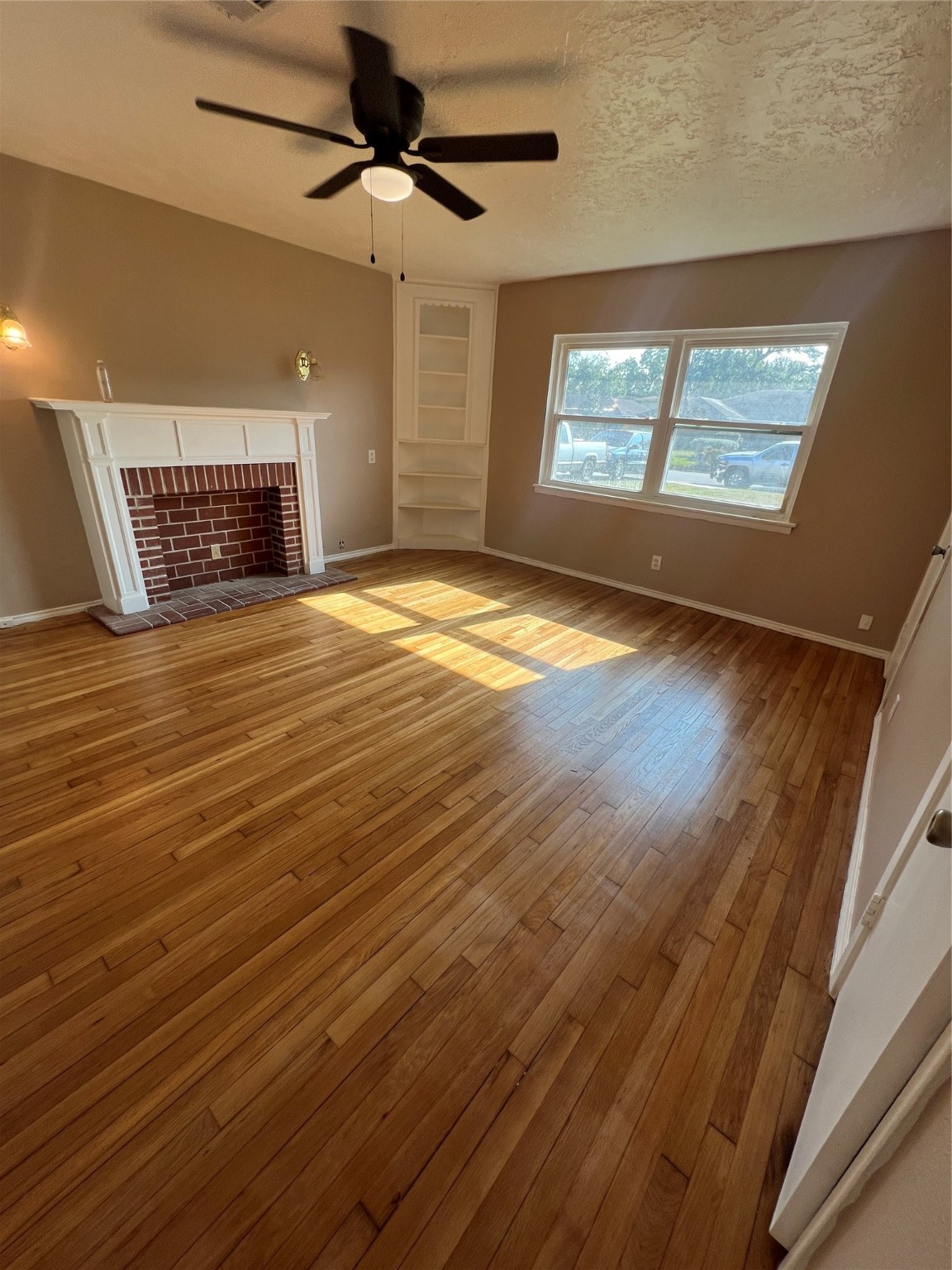 5319 Cortelyou Lane Houston, TX 77021 - Photo 2 of 7