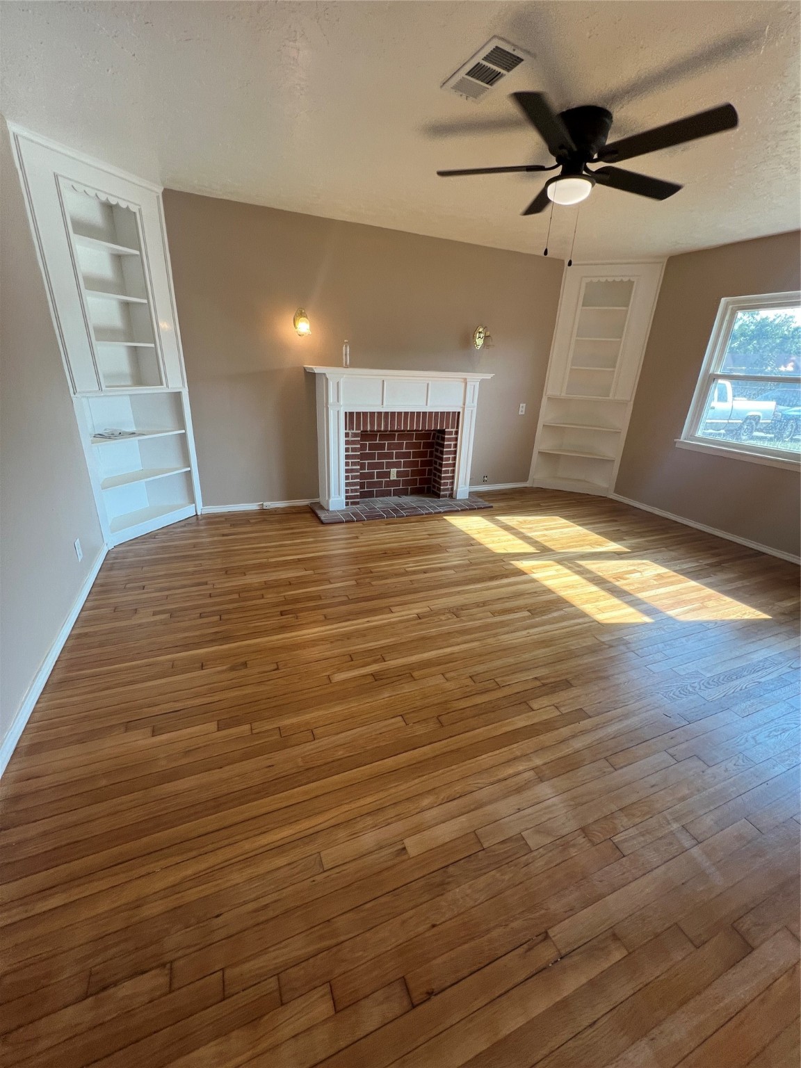 5319 Cortelyou Lane Houston, TX 77021 - Photo 4 of 7