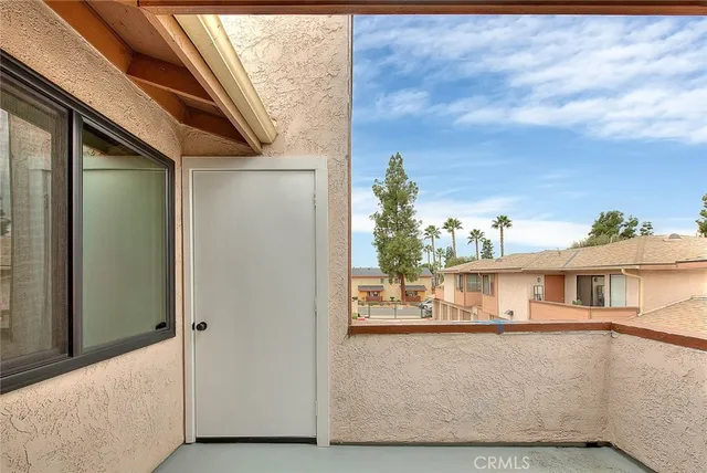 $265,900 | 1333 Massachusetts Avenue, Unit 201, Riverside, CA 92507