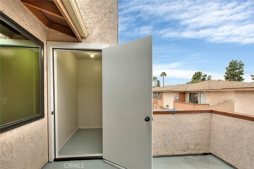 1333 Massachusetts Avenue, Unit 201 Riverside, CA 92507 - Photo 14 of 30