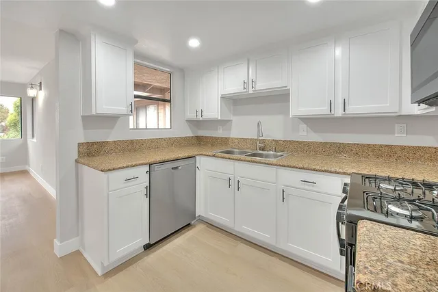 $265,900 | 1333 Massachusetts Avenue, Unit 201, Riverside, CA 92507