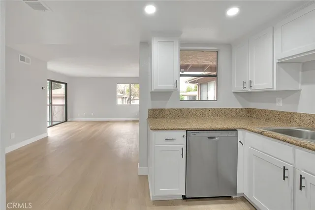 $265,900 | 1333 Massachusetts Avenue, Unit 201, Riverside, CA 92507