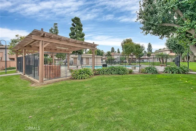 $265,900 | 1333 Massachusetts Avenue, Unit 201, Riverside, CA 92507