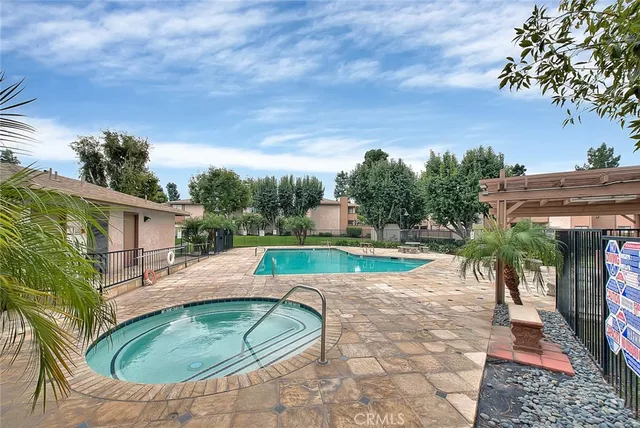 $265,900 | 1333 Massachusetts Avenue, Unit 201, Riverside, CA 92507