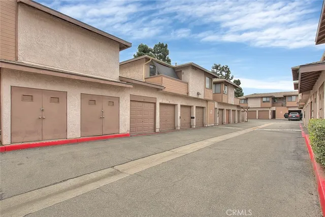 $265,900 | 1333 Massachusetts Avenue, Unit 201, Riverside, CA 92507