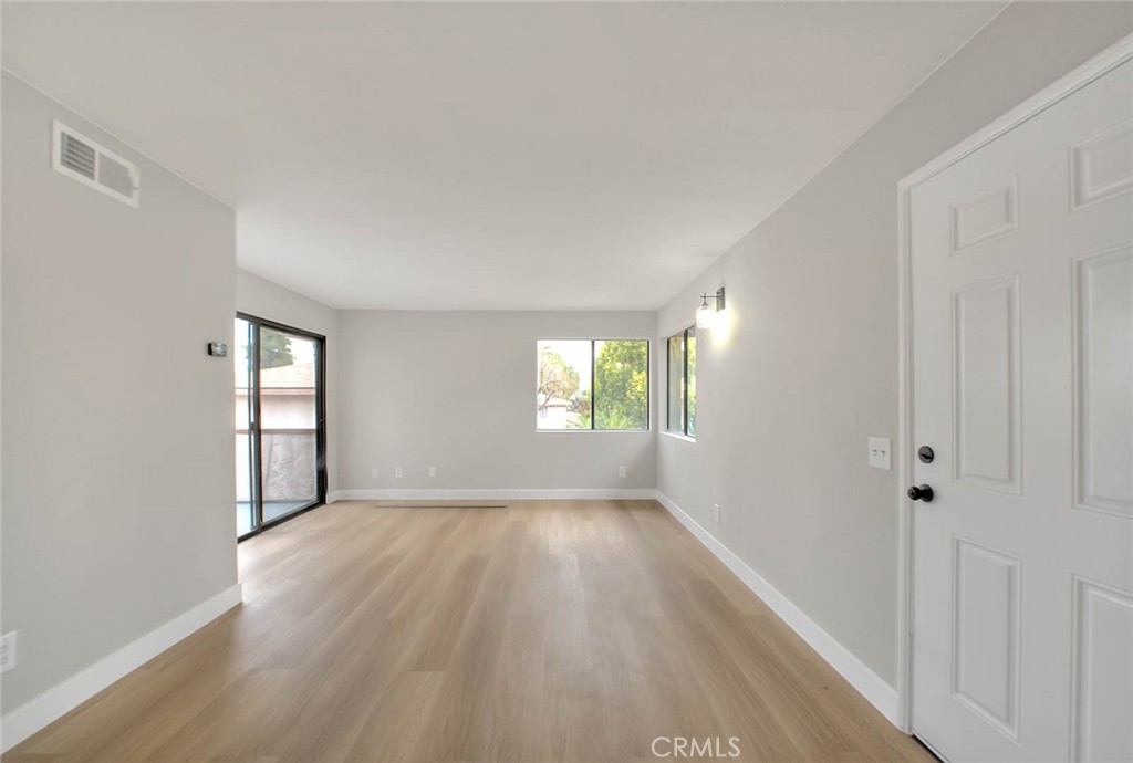 1333 Massachusetts Avenue, Unit 201 Riverside, CA 92507 - Photo 9 of 30