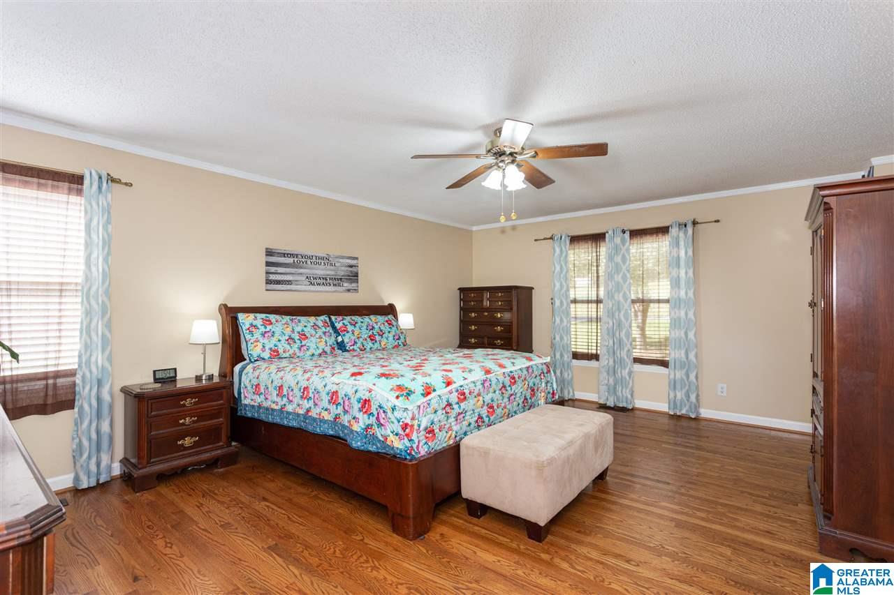 135 Northeast Nichols Road Leeds, AL 35094 - Photo 16 of 43