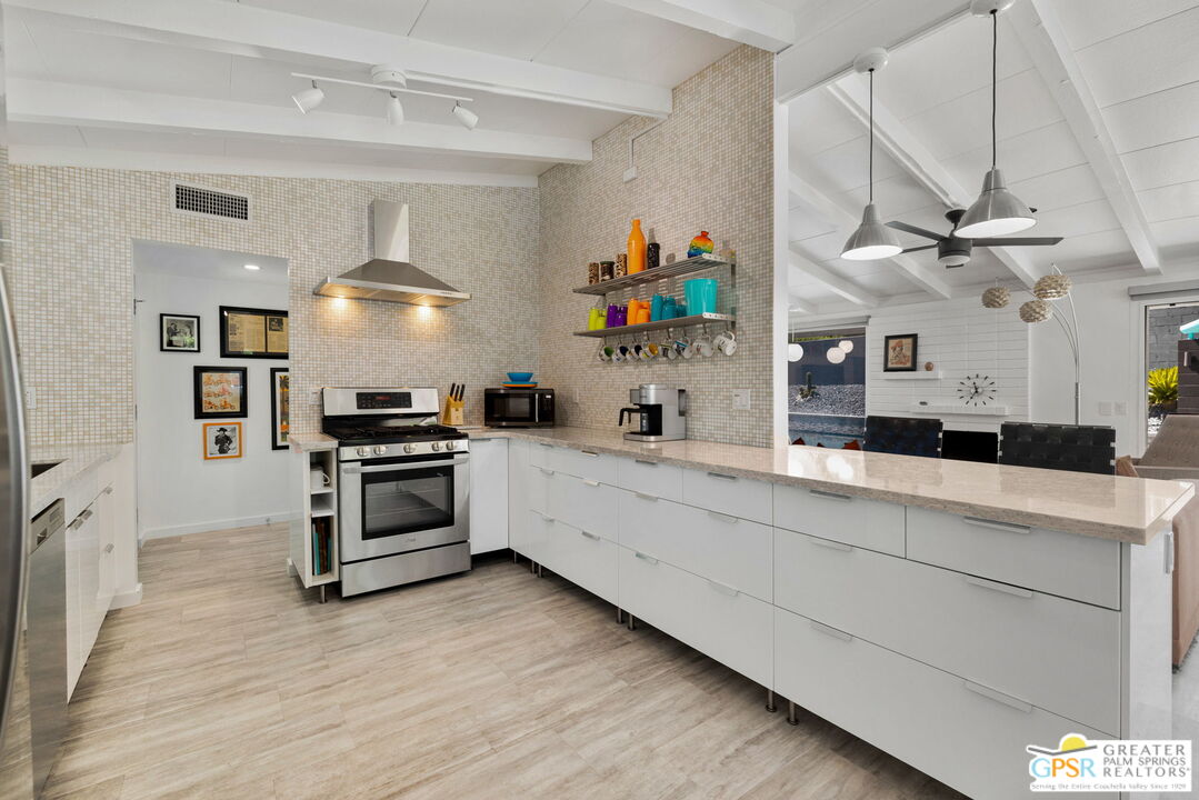 71685 Tunis Road Rancho Mirage, CA 92270 - Photo 17 of 45 Gallery Image 17
