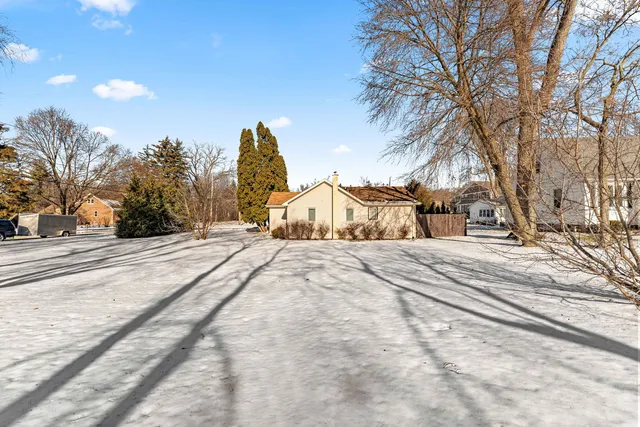 $379,000 | 425 Grove Street, Wood Dale, IL 60191