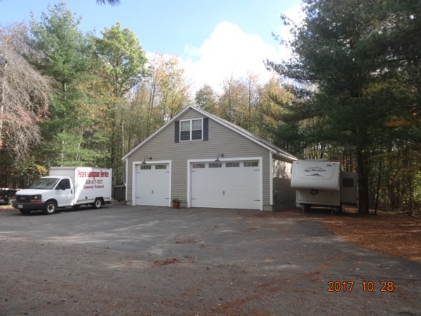 435 Middle Road Acushnet, MA 02743 - Photo 3 of 26 Gallery Image 3
