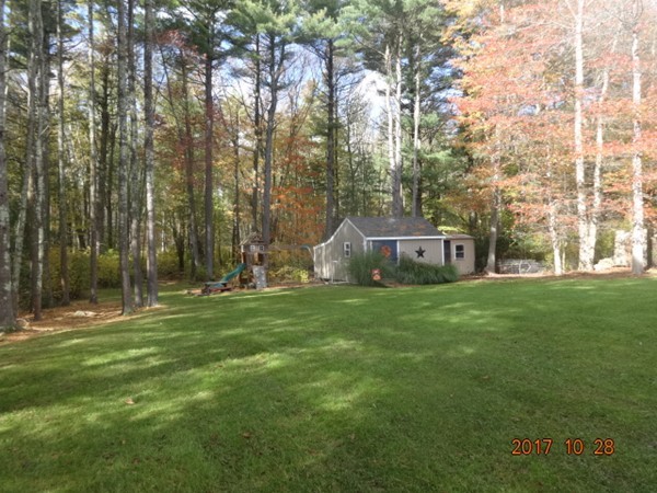 435 Middle Road Acushnet, MA 02743 - Photo 5 of 26 Gallery Image 5