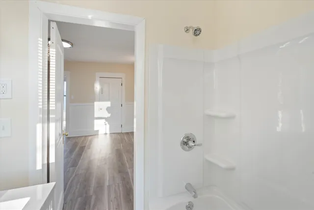 $2,150 | 462 Dubuque Street, Unit 3, Manchester, NH 03102