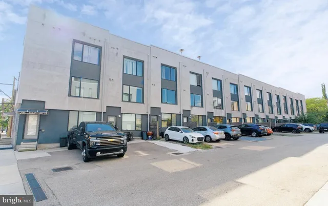 a car parked in front of a building