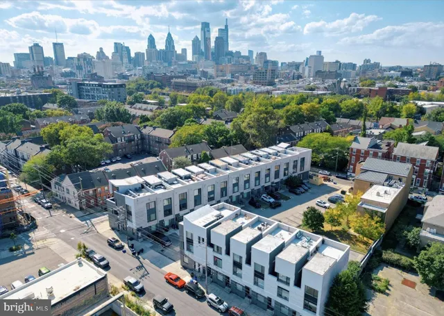 a picture of city view