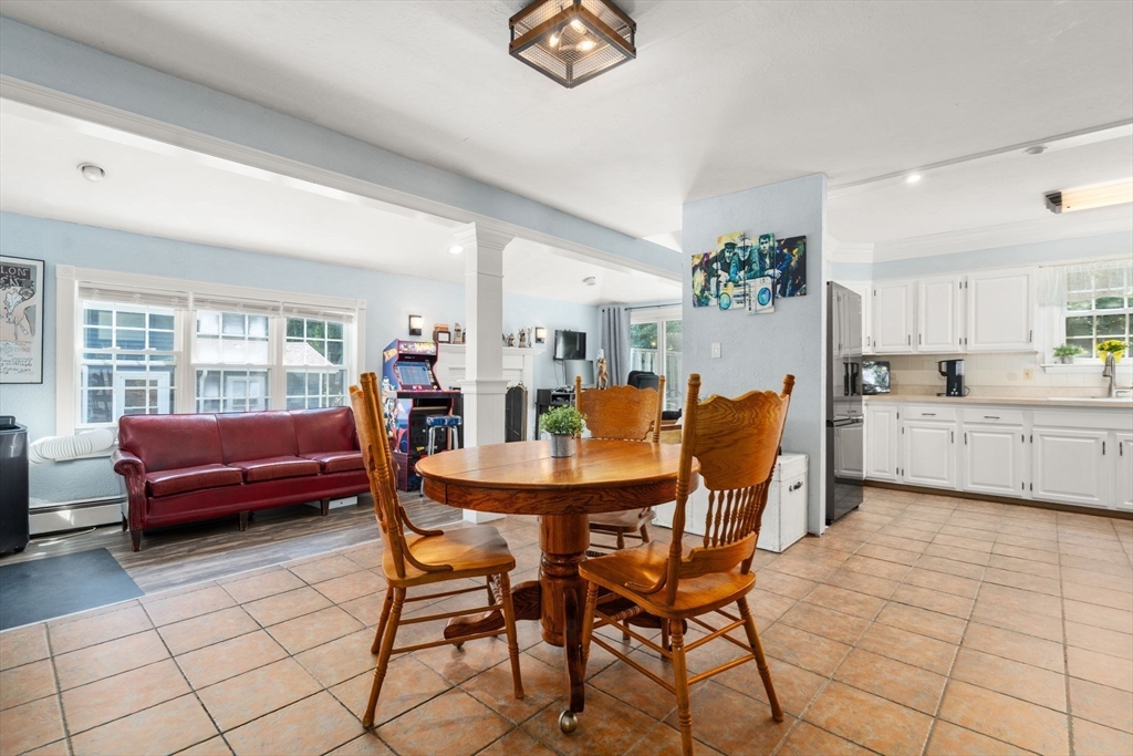 22 Union Road Norton, MA 02766 - Photo 8 of 37