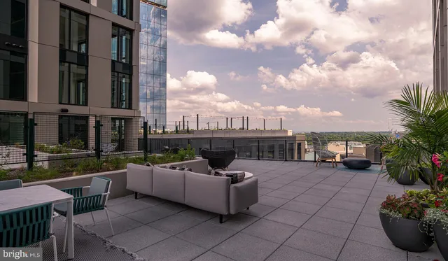 $3,700 | 4710 Elm Street, Unit 1BE2401, Bethesda, MD 20814