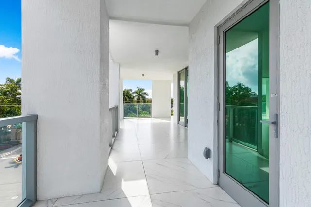 $29,500 | 495 East Royal Palm Road, Unit 402, Boca Raton, FL 33432