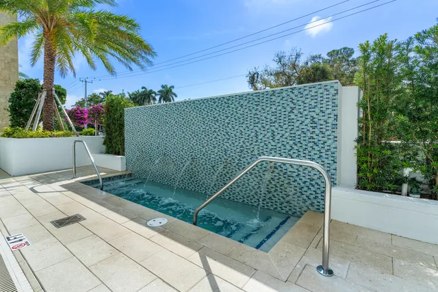 $29,500 | 495 East Royal Palm Road, Unit 402, Boca Raton, FL 33432