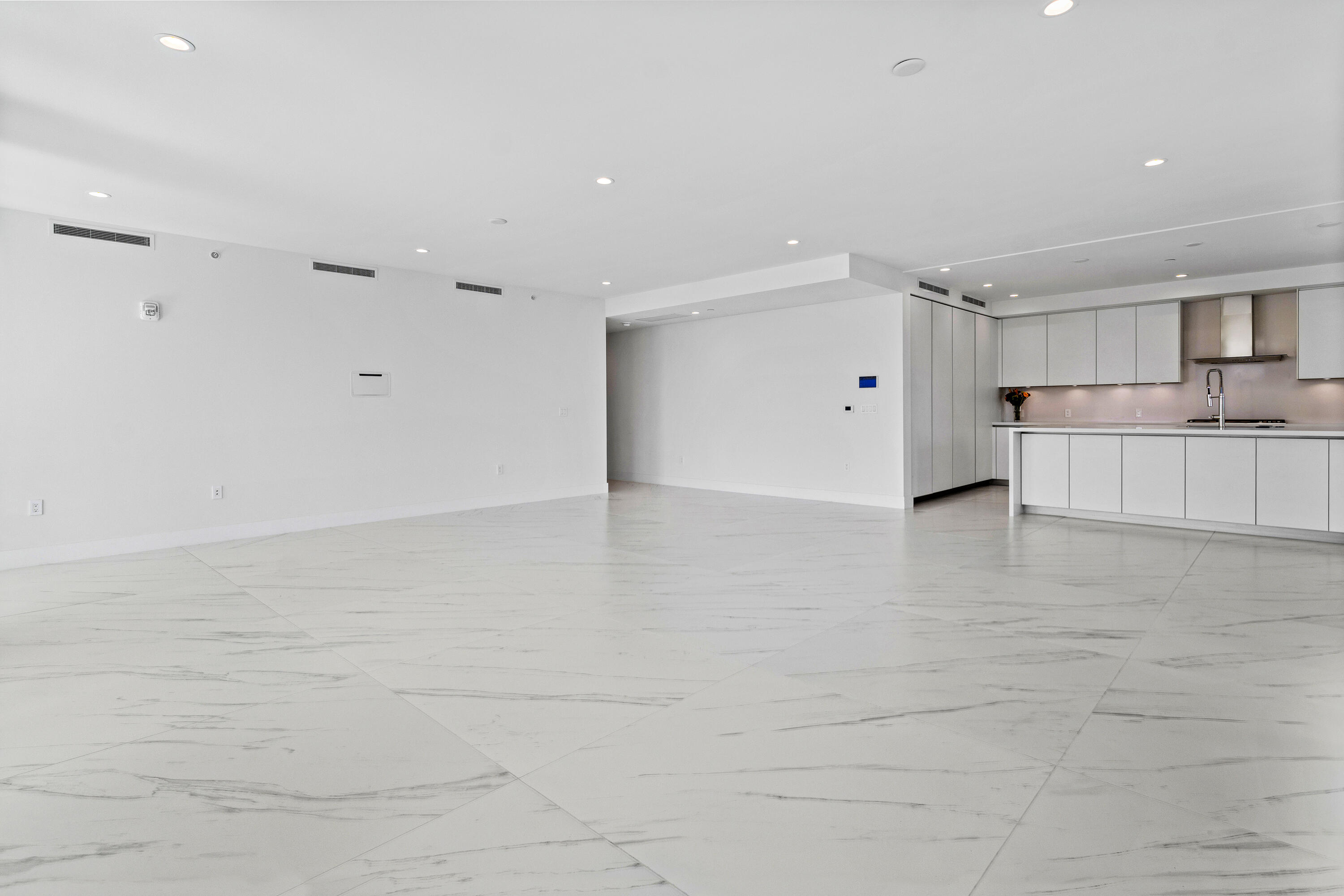 495 East Royal Palm Road, Unit 402 Boca Raton, FL 33432 - Photo 9 of 63 006-495EastRoyalPalmRoad-402-BocaRaton-F