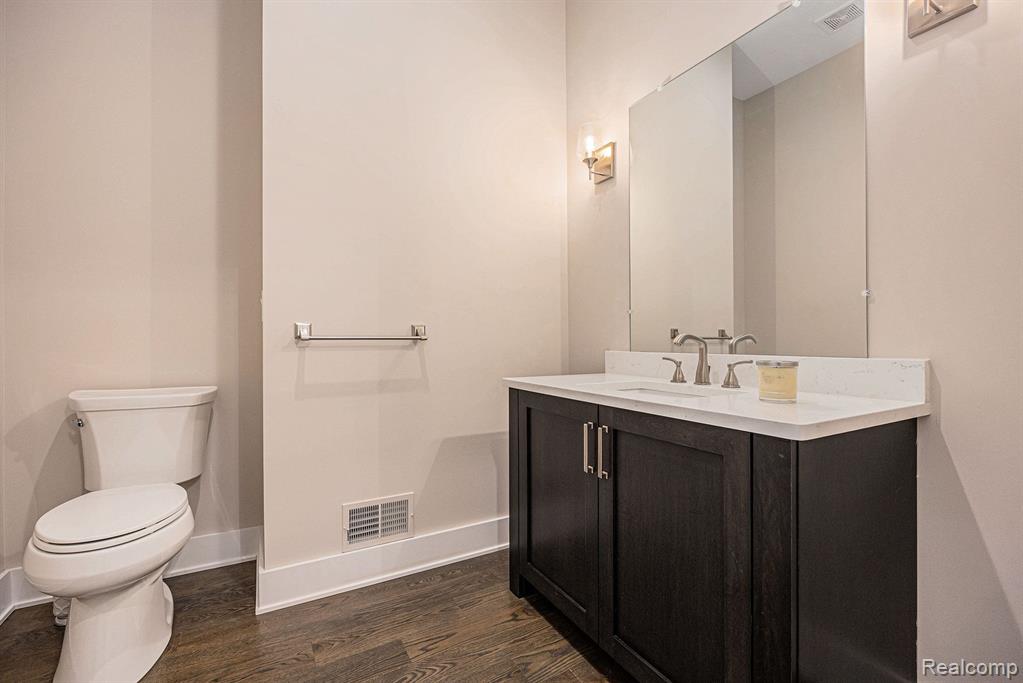 321 West 2nd Street Rochester, MI 48307 - Photo 17 of 50