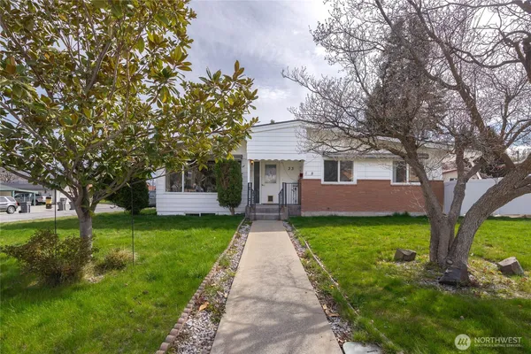 $599,000 | 33 North Furney Street, Wenatchee, WA 98801