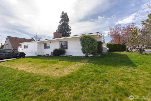 $599,000 | 33 North Furney Street, Wenatchee, WA 98801