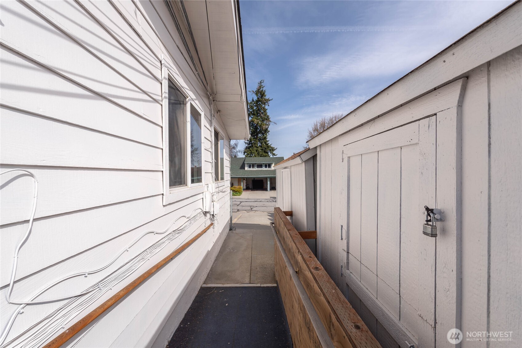 33 North Furney Street Wenatchee, WA 98801 - Photo 24 of 30 a view of balcony