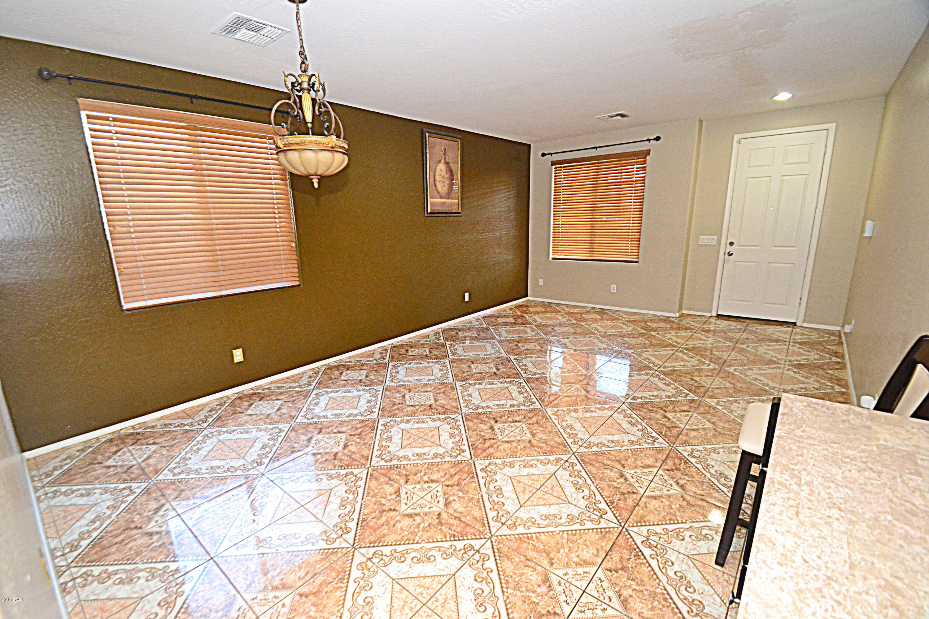 8842 West Payson Road Tolleson, AZ 85353 - Photo 7 of 47 DSC_0095