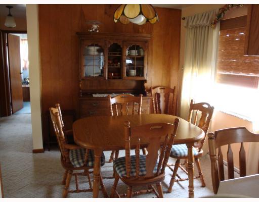 134 Johnetta Road Vandergrift, PA 15690 - Photo 5 of 17 Dining Room.