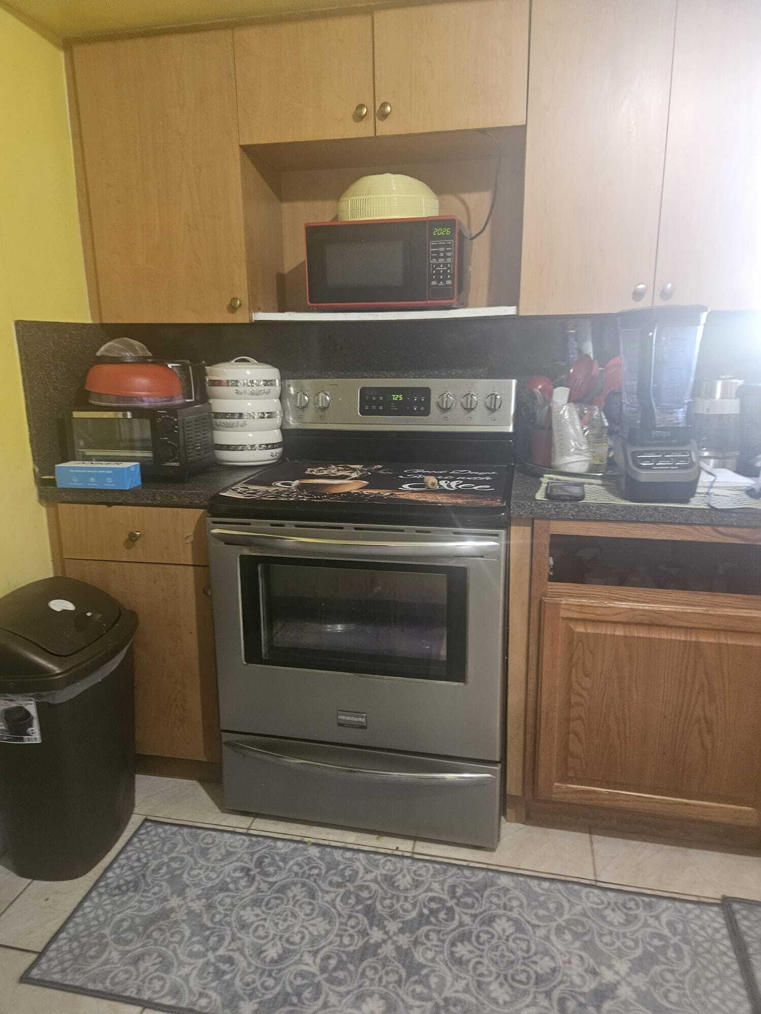 709 Southwest 4th Street Hallandale Beach, FL 33009 - Photo 14 of 31 WhatsApp Image 2026-02-11 at 10.23.12 AM