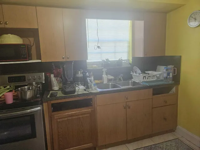 $420,000 | 709 Southwest 4th Street, Hallandale Beach, FL 33009