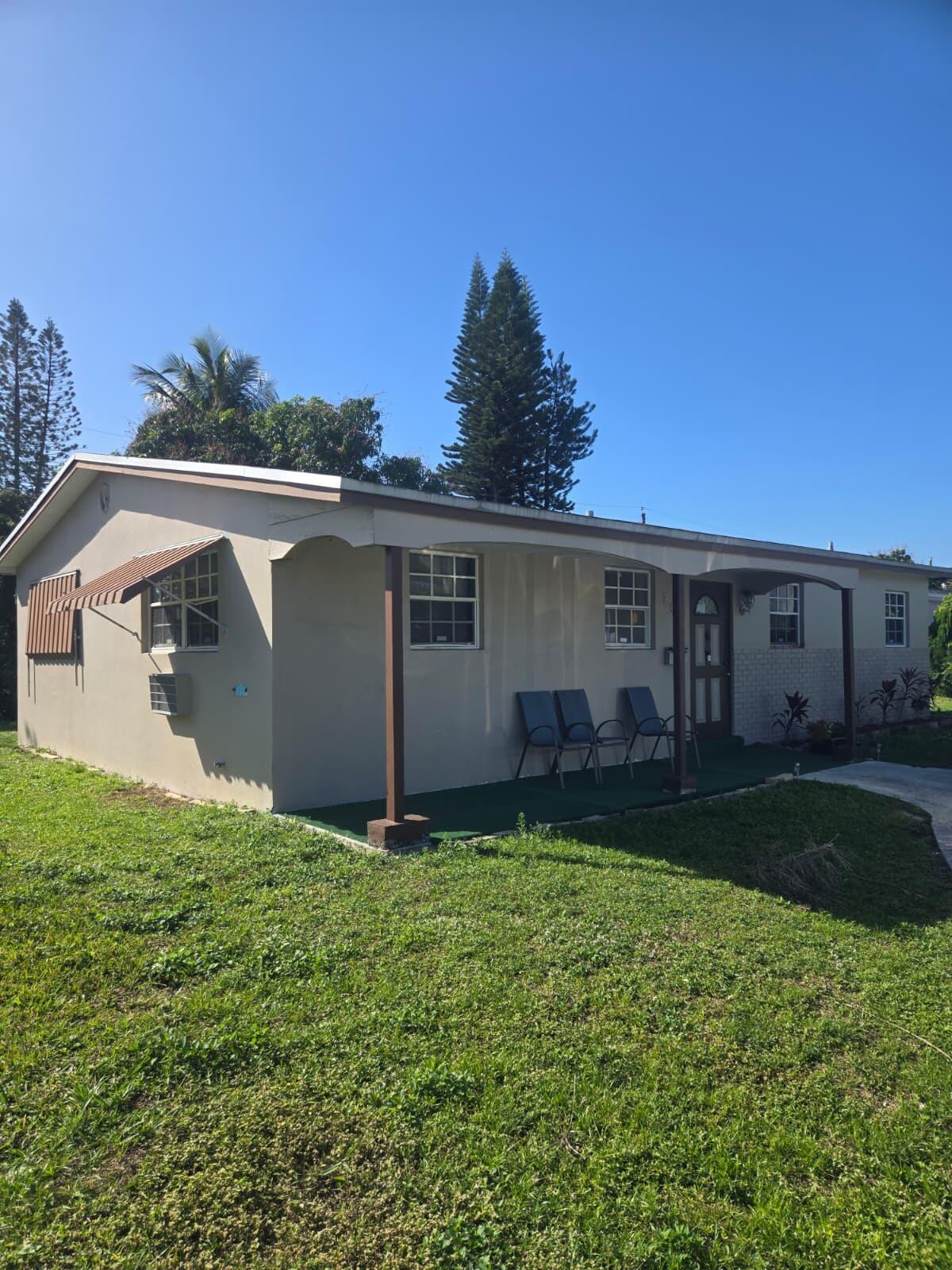 709 Southwest 4th Street Hallandale Beach, FL 33009 - Photo 3 of 31 WhatsApp Image 2026-02-11 at 11.59.14 AM