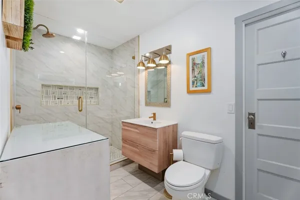 $7,500 | 414 Cypress Drive, Laguna Beach, CA 92651
