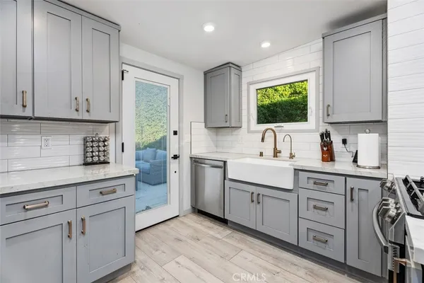$7,500 | 414 Cypress Drive, Laguna Beach, CA 92651