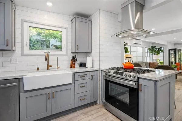 $7,500 | 414 Cypress Drive, Laguna Beach, CA 92651