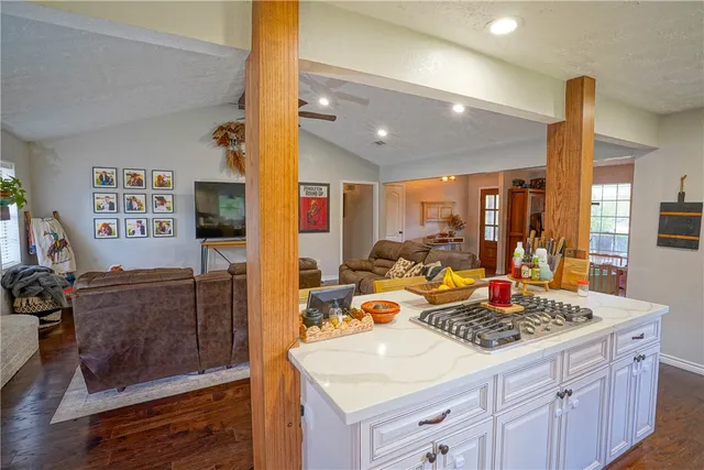 $499,000 | 15290 Highway 30 Anderson Tx 77830, Anderson, TX 77830