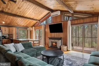 $400,000 | 116 Palmer Road, Basye, VA 22810