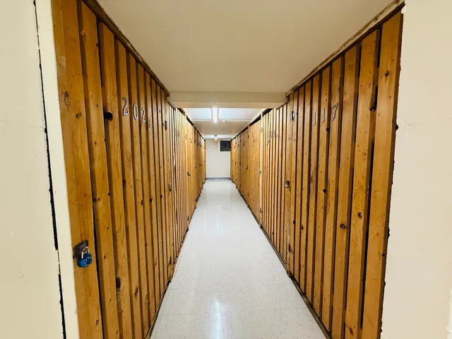 $210,000 | 4250 Saratoga Avenue, Unit L305, Downers Grove, IL 60515